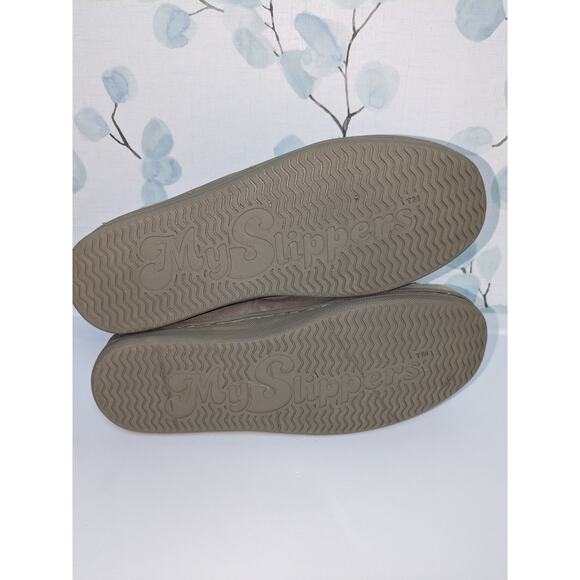 MySlipper MyPillow Women's Slipper Moccasin New Without Tags Beige/Taupe Size 9 - Picture 5 of 7